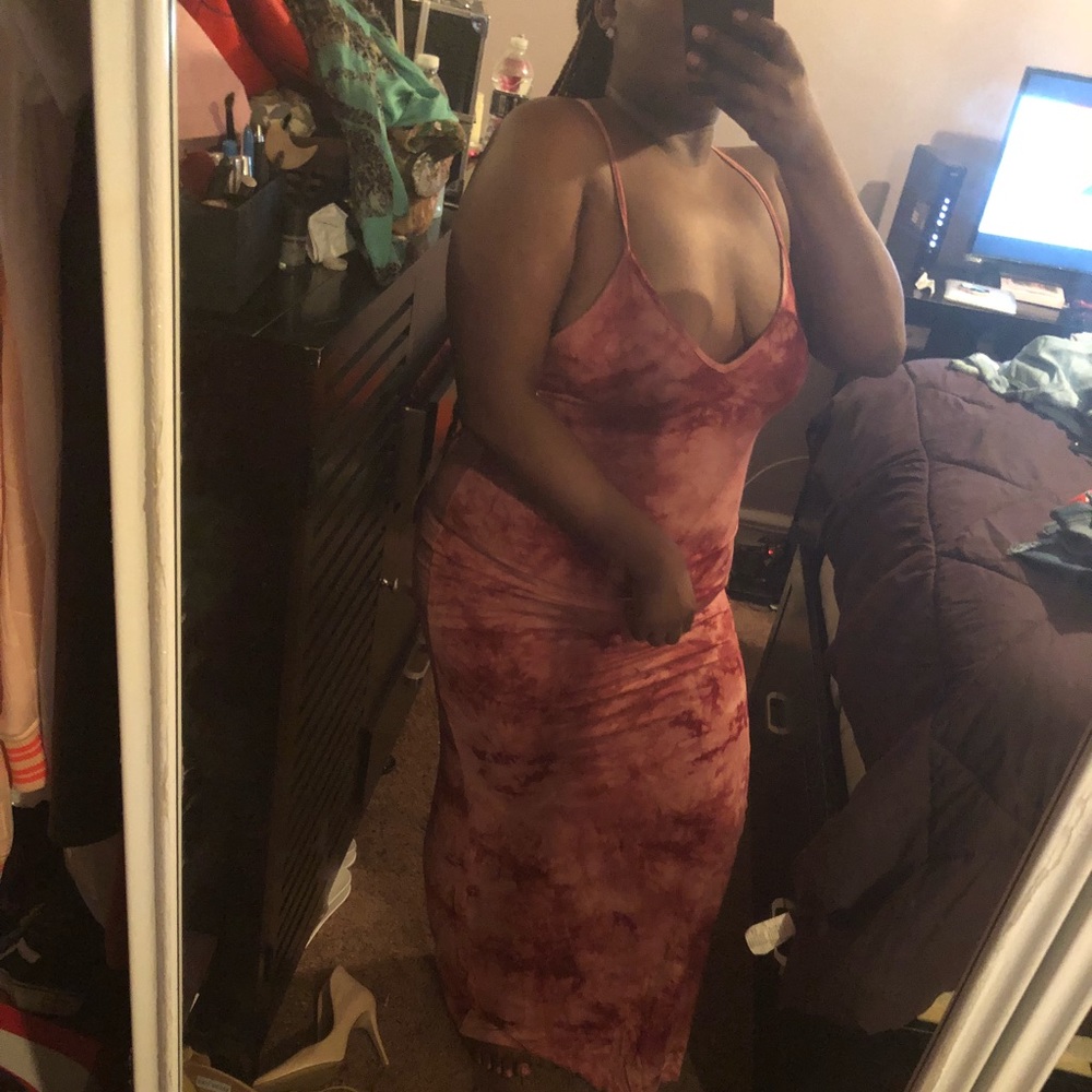 Tie dye pink dress 🌸✨